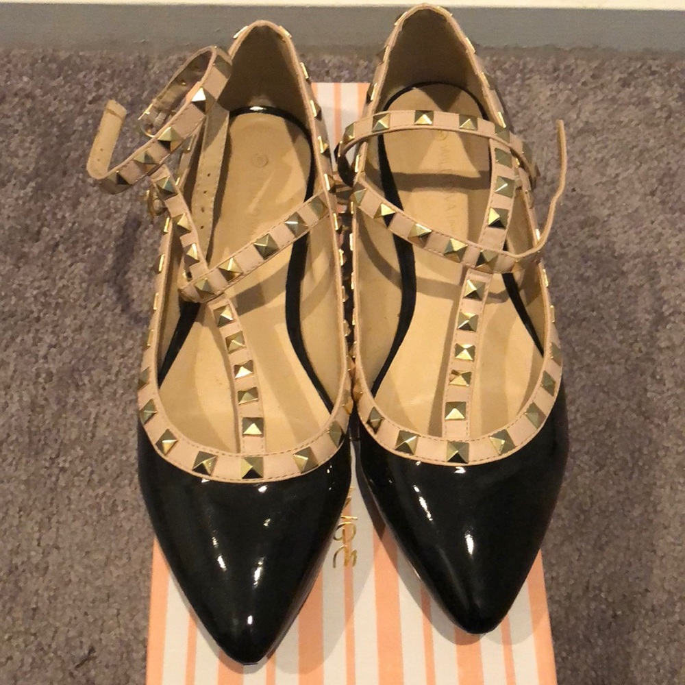 Patent leather flats